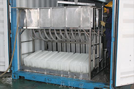 Direct refrigeration block ice machine